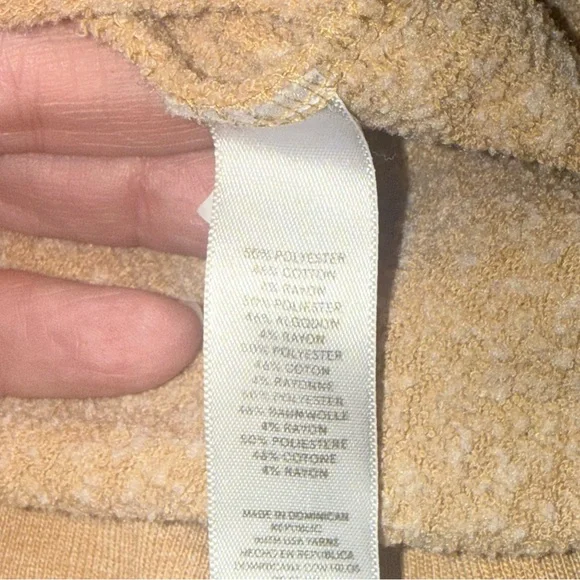 Magnolia Waco TX Graphic Sweatshirt Tan Cozy Pullover Large - Picture 7 of 10